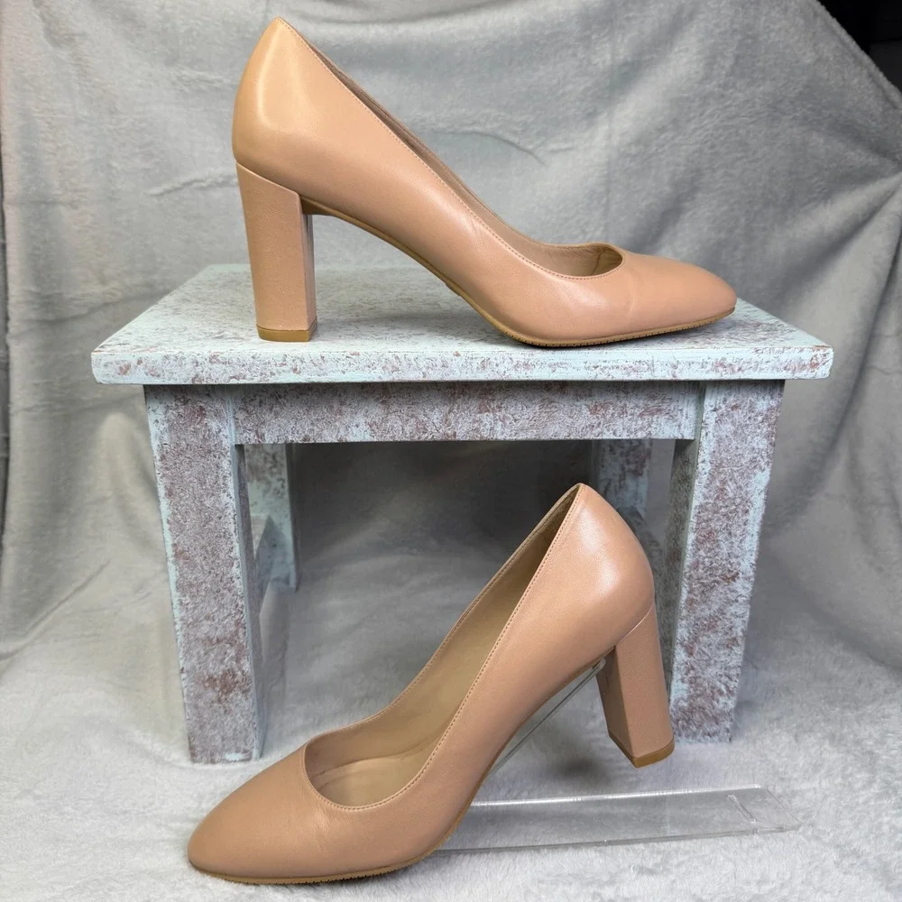 Stuart Weitzman excellent pre